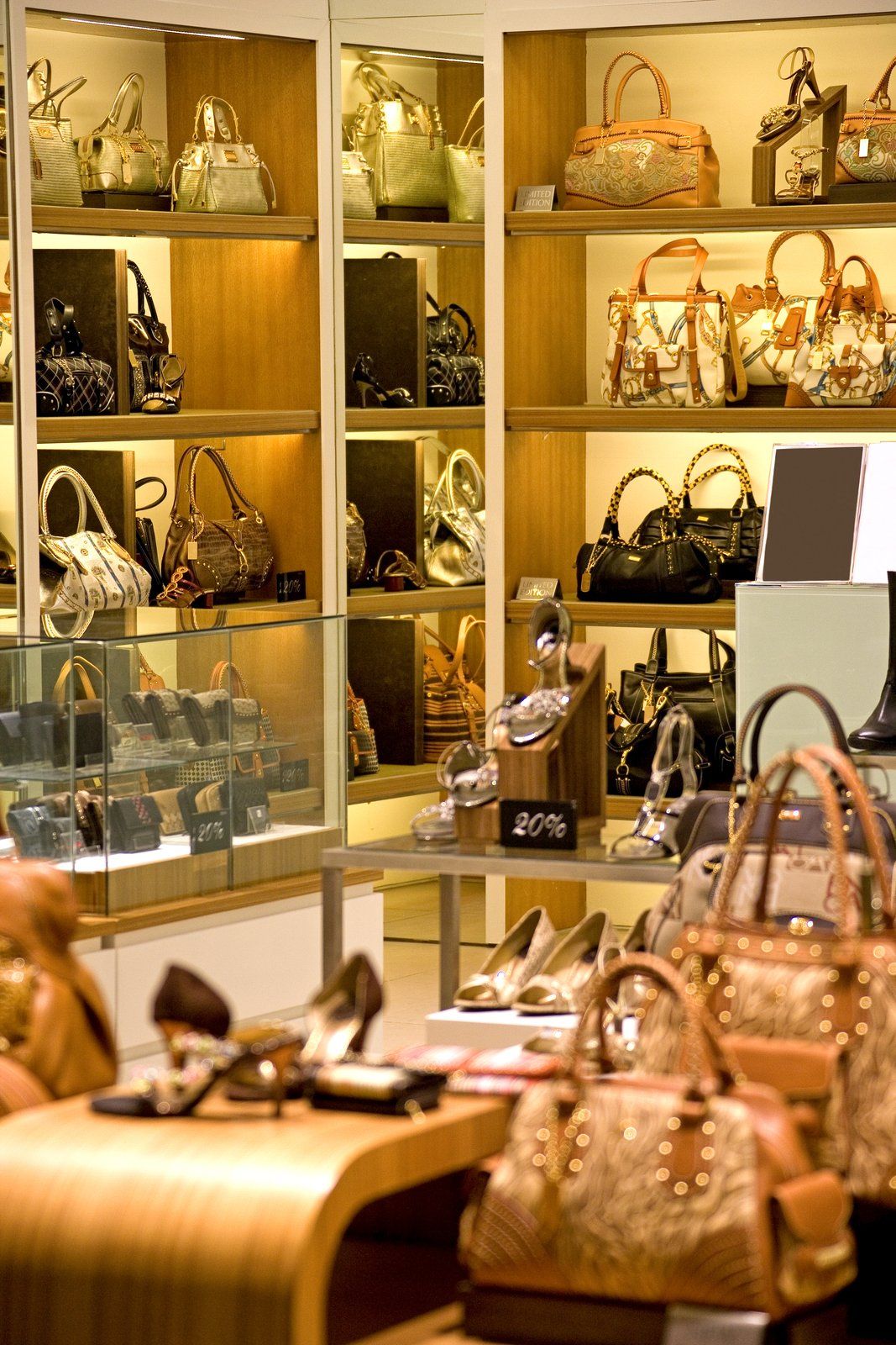 Handbag – An Essential Fashion Item